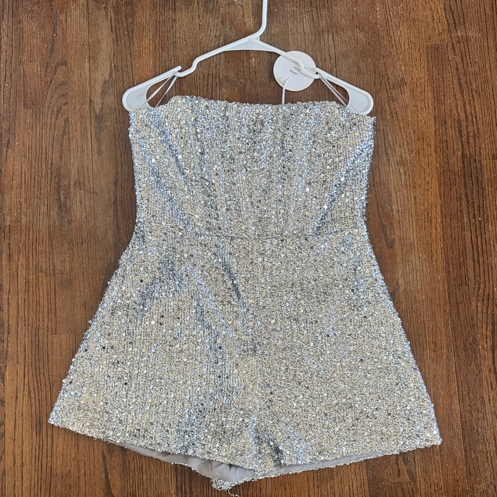 Luxxel Shimmering Silver Sequin Outfit